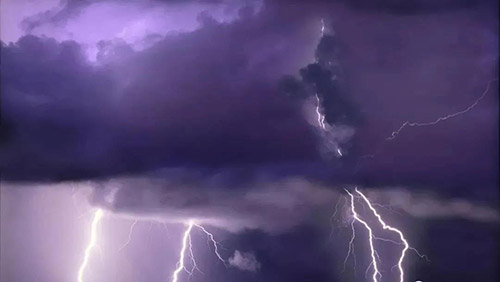 雷電預(yù)警系統(tǒng)為什么要使用大氣電場(chǎng)儀-成長(zhǎng)階段