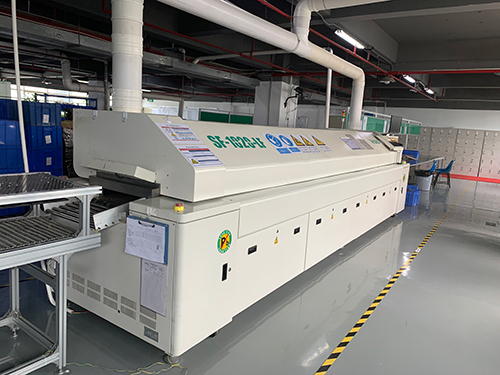 面粉加工廠、棉花倉、槍彈庫等有易爆物和易燃物建筑物的保護